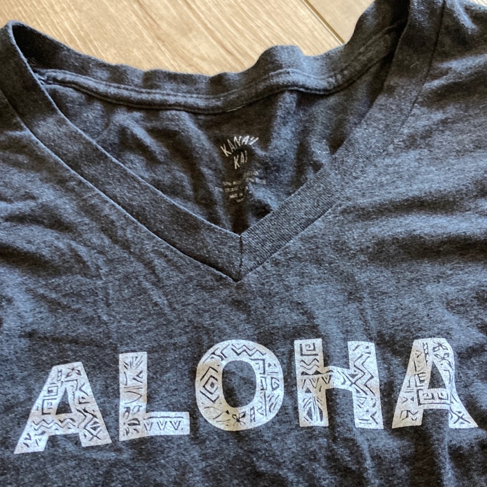 Women's Charcoal Aloha V-Neck Tee